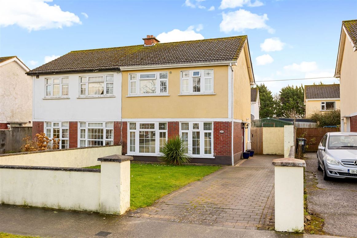 52 Esmondale, Naas, County Kildare