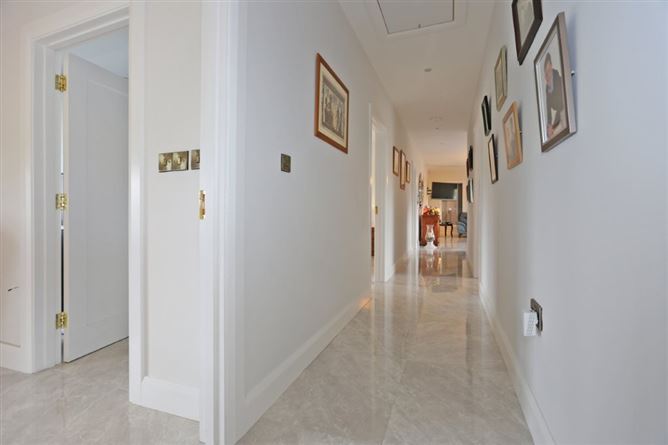 Highfield House, Kilaspuglinane, Lahinch, Co. Clare, Lahinch, Clare