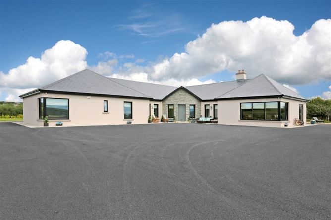 Highfield House, Kilaspuglinane, Lahinch, Co. Clare, Lahinch, Clare
