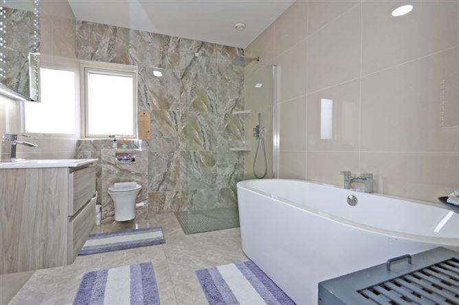 Highfield House, Kilaspuglinane, Lahinch, Co. Clare, Lahinch, Clare