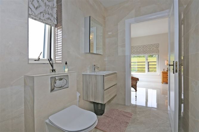 Highfield House, Kilaspuglinane, Lahinch, Co. Clare, Lahinch, Clare