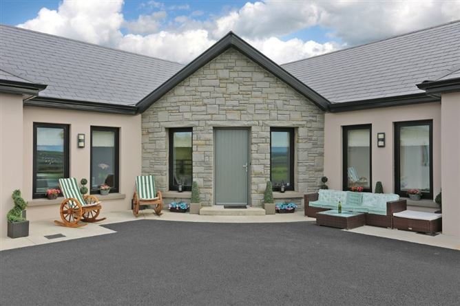 Highfield House, Kilaspuglinane, Lahinch, Co. Clare, Lahinch, Clare