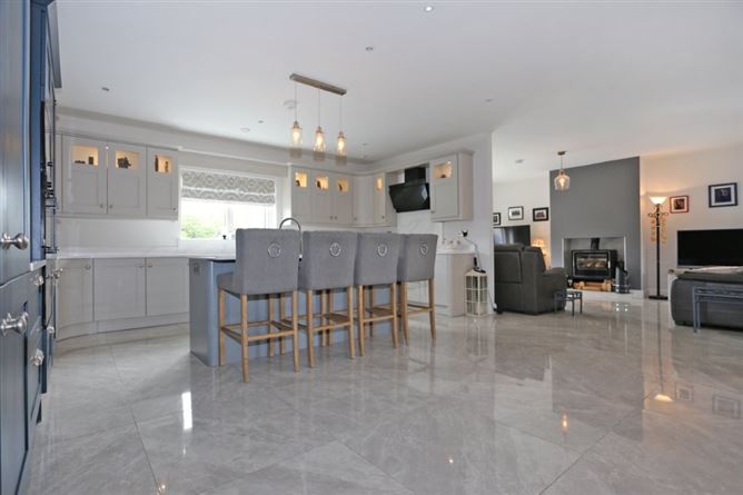 Highfield House, Kilaspuglinane, Lahinch, Co. Clare, Lahinch, Clare