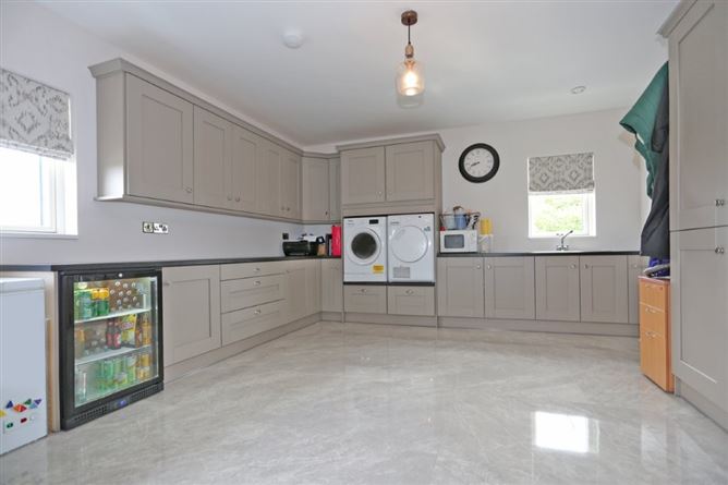 Highfield House, Kilaspuglinane, Lahinch, Co. Clare, Lahinch, Clare