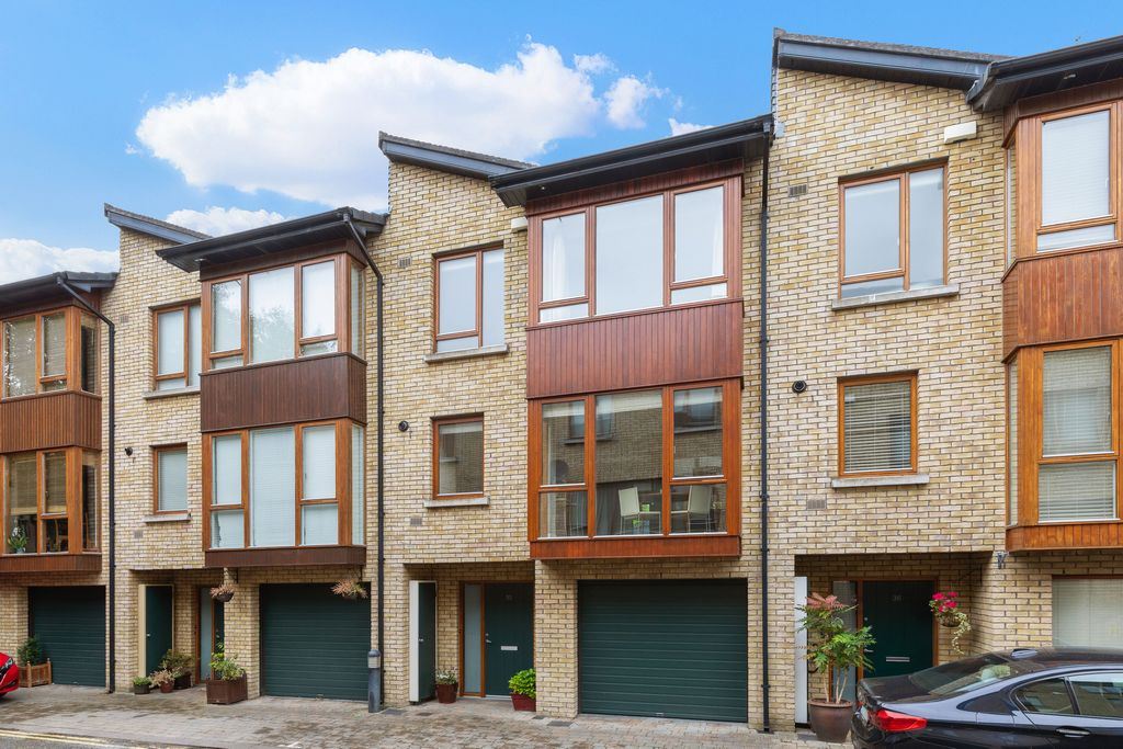 35 Auburn, Howth Road, Clontarf, Dublin 3