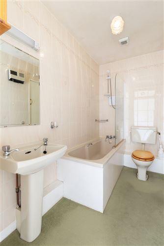 Photo 9 of 11 — 55 Park Court, Sandymount, Dublin 4