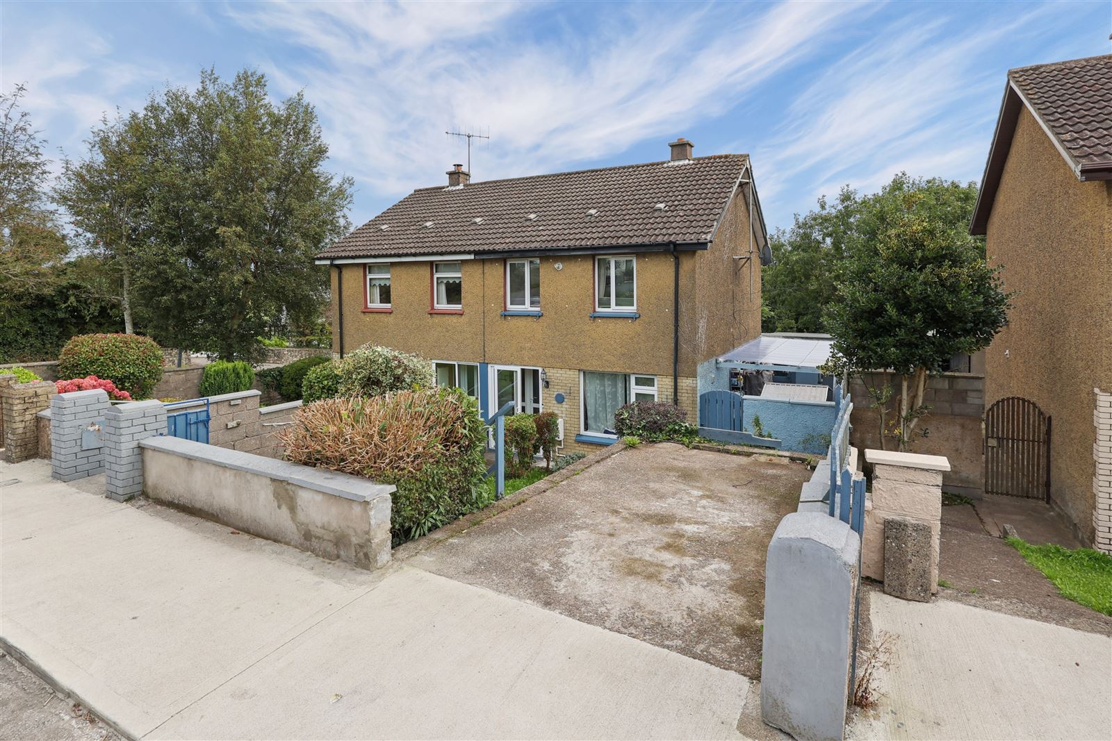 Photo 1 of 28 — 44 Bayview Estate, Carrignafoy, Cobh, Cork