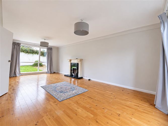 5 Castle Close, Sandycove, County Dublin