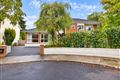 5 Castle Close
