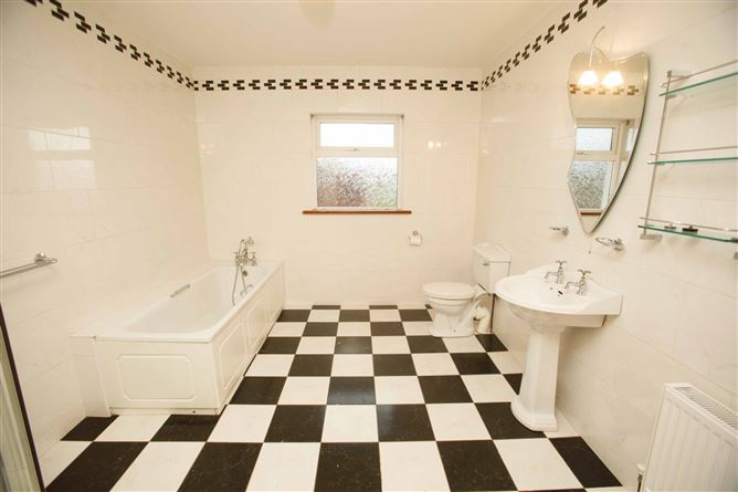 Maglass East, Ballymacelligott, Co. Kerry