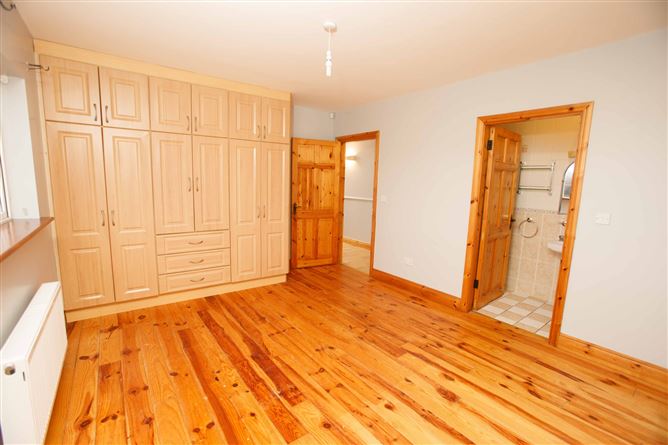 Maglass East, Ballymacelligott, Co. Kerry
