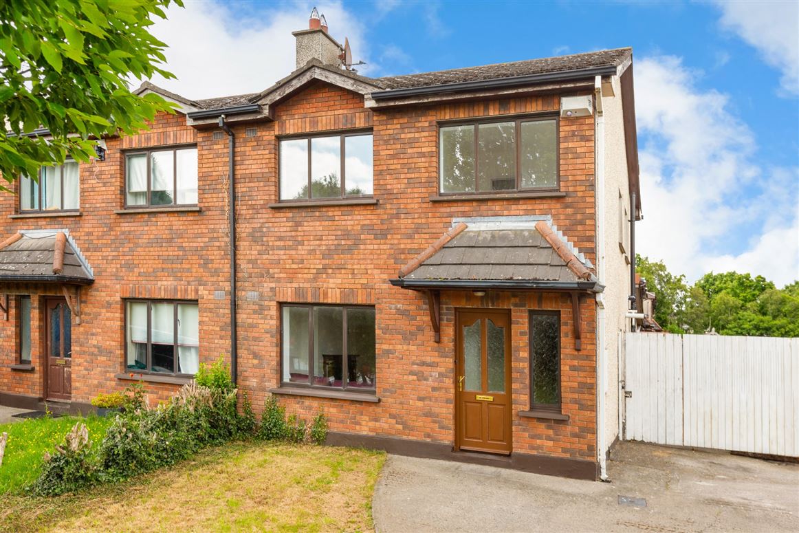 6 Abbeydale Park, Lucan, Co.Dublin