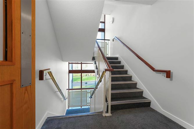 98 Temple Gardens, Northwood, Santry, Dublin 9