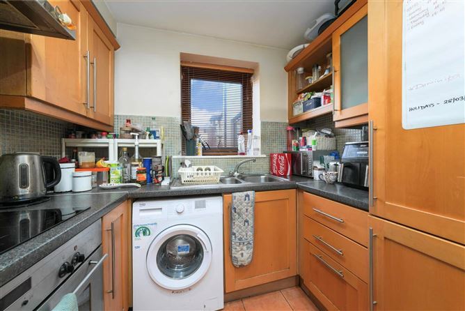 98 Temple Gardens, Northwood, Santry, Dublin 9