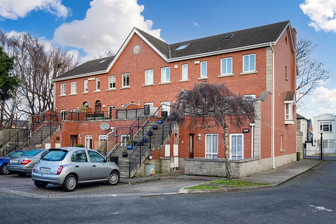 1 Minnowbrook, Terenure, Dublin 6W