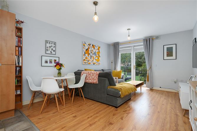 34 Eaton Terrace, Rathcoole, Co. Dublin