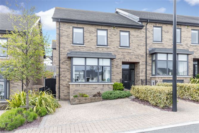Main image for 7 The Avenue, Robswall, Malahide, Co. Dublin