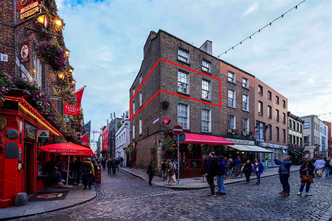 Apartment 2, 15 TEMPLE LANE SOUTH (plus Office/Study),Temple Bar, Dublin 2