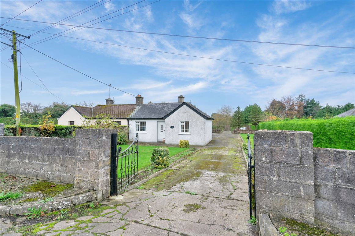 The Rendezvouz, 683 Fortbarrington, Athy, Co. Kildare