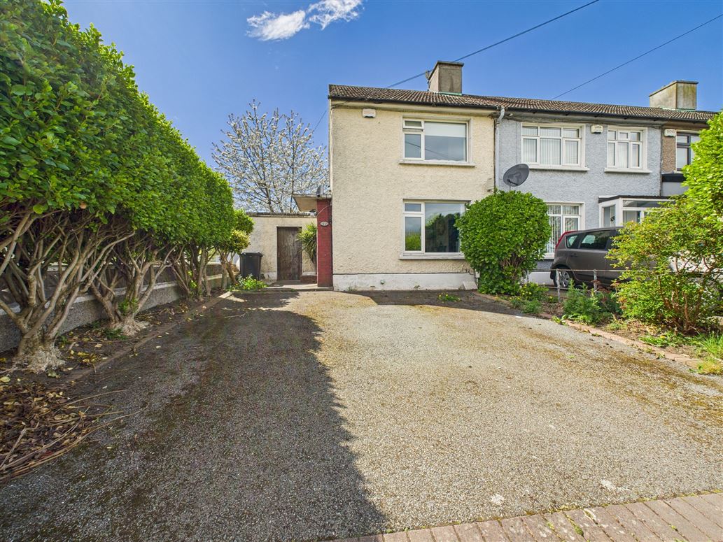 8 Walkinstown Green, Walkinstown,   Dublin 12