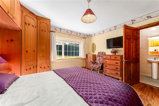 Hillcrest, Highdown Hill, Newcastle, Co. Dublin