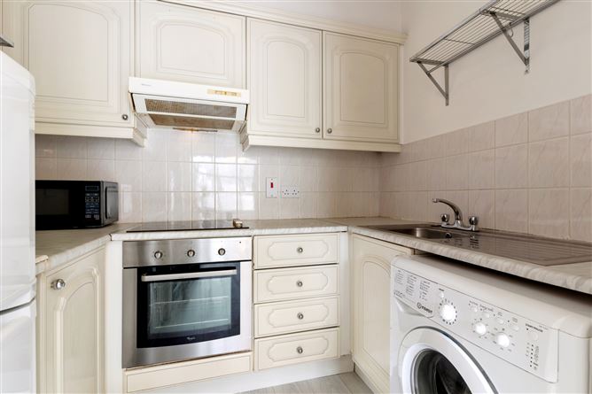 4 Park House, Ardiluan Court, Patrick Street, Dublin 8