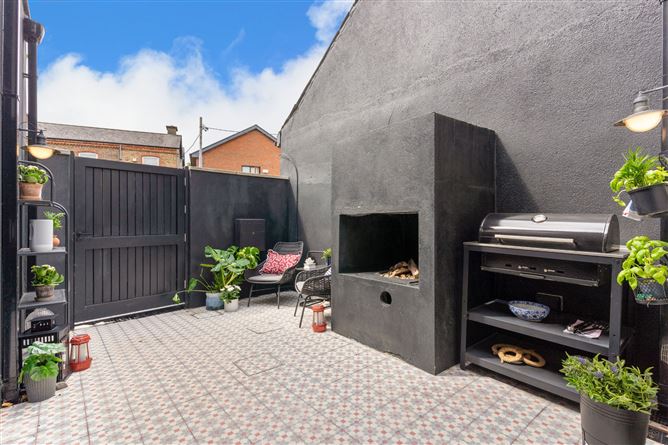 1 Seaview, Pembroke Street, Irishtown, Dublin 4