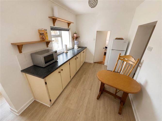 2b Kilkerrin Road, Glenamaddy, County Galway