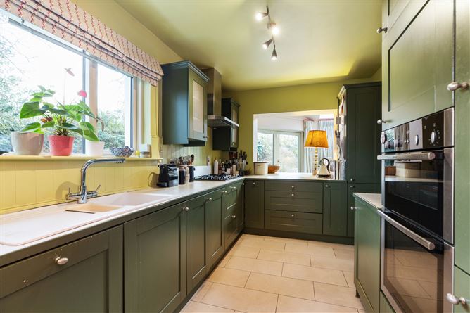 6 Albert Park, Glenageary, Co. Dublin