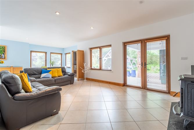 Mount Hillary Holiday Pods, Curraghrour West, Banteer, Cork