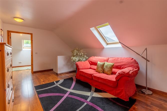 Mount Hillary Holiday Pods, Curraghrour West, Banteer, Cork