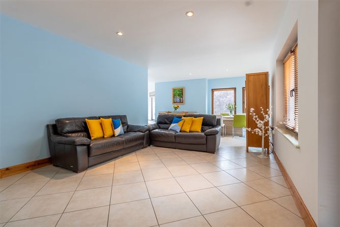 Mount Hillary Holiday Pods, Curraghrour West, Banteer, Cork