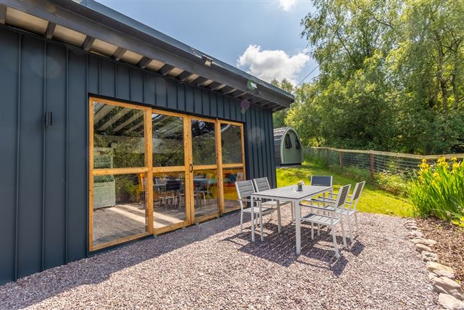 Mount Hillary Holiday Pods, Curraghrour West, Banteer, Cork