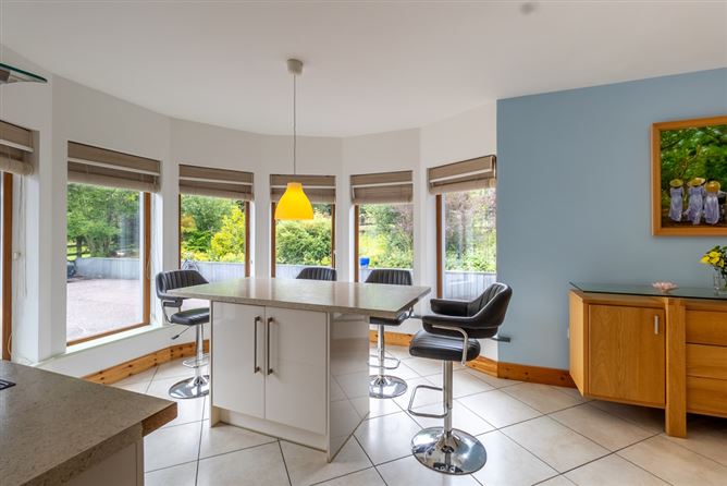 Mount Hillary Holiday Pods, Curraghrour West, Banteer, Cork