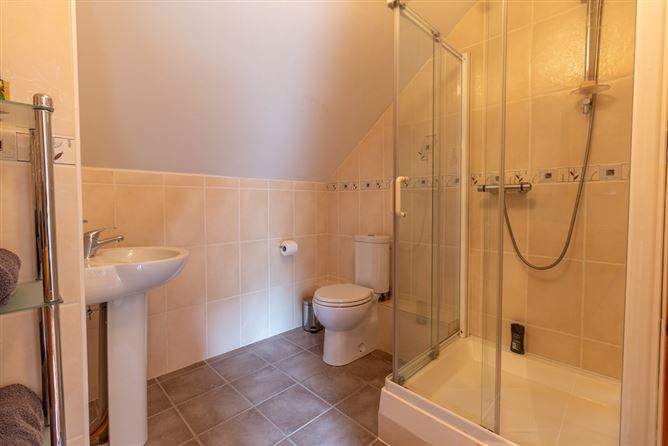 Mount Hillary Holiday Pods, Curraghrour West, Banteer, Cork