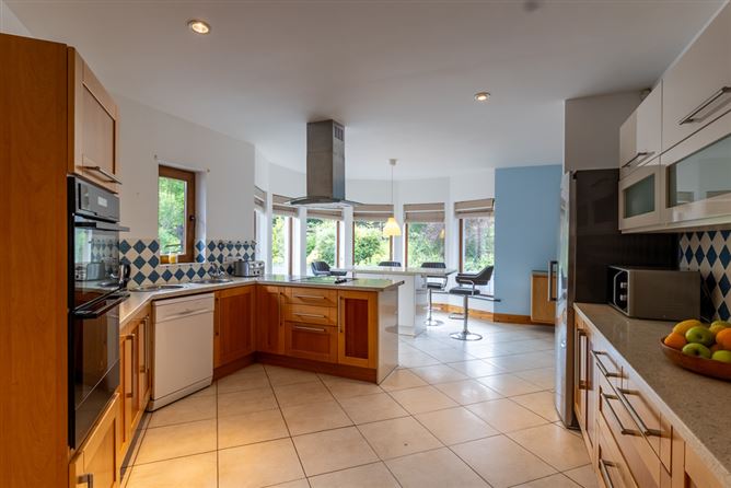 Mount Hillary Holiday Pods, Curraghrour West, Banteer, Cork