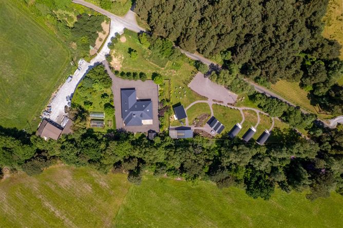 Mount Hillary Holiday Pods, Curraghrour West, Banteer, Cork