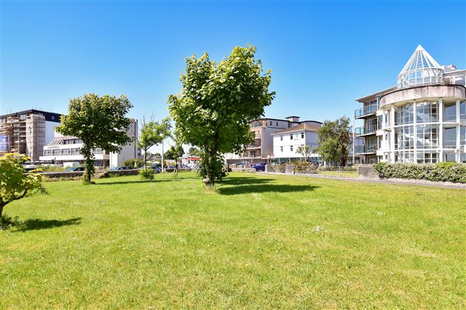 38 Arasain na Mara, Grattan Road, Salthill, Galway City