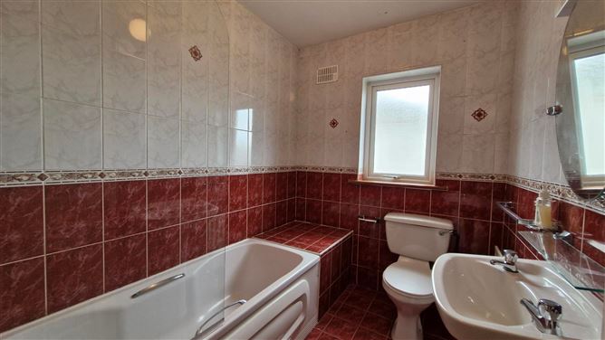 24 Lissadyra, Ballygaddy Road, Tuam, Co. Galway