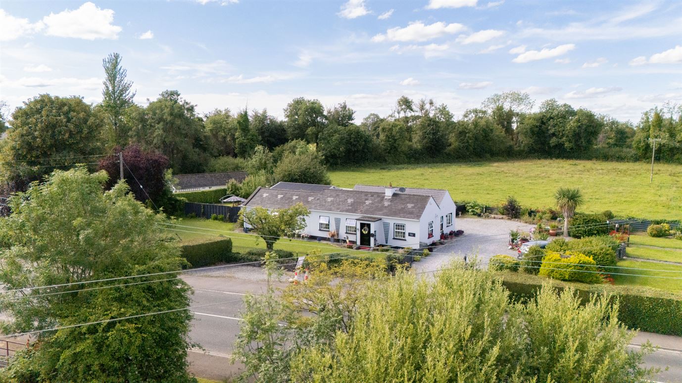 Birdhaven Cottage, Milltownpass, Westmeath