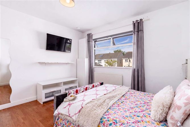 Photo 15 of 25 — 78 Tamarisk Avenue, Kilnamanagh, Dublin 24