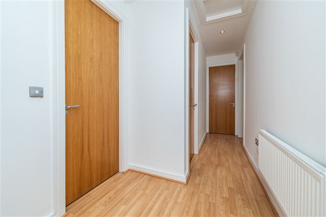 https://photos-a.propertyimages.ie/media/4/8/6/5026684/1bde2016-3cb4-4aa5-9d0a-8a999a8dac85_l.jpg