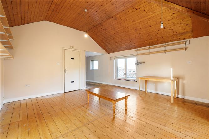 The Townhouse, 3 Taney Park, Dundrum, Dublin 14