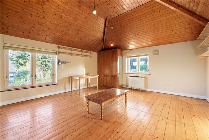 The Townhouse, 3 Taney Park, Dundrum, Dublin 14