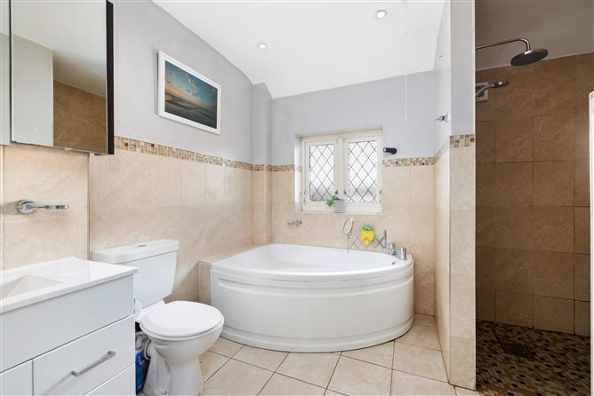 The Townhouse, 3 Taney Park, Dundrum, Dublin 14