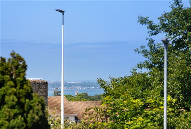 Machray, 4 Springfield Park, Foxrock, Dublin 18
