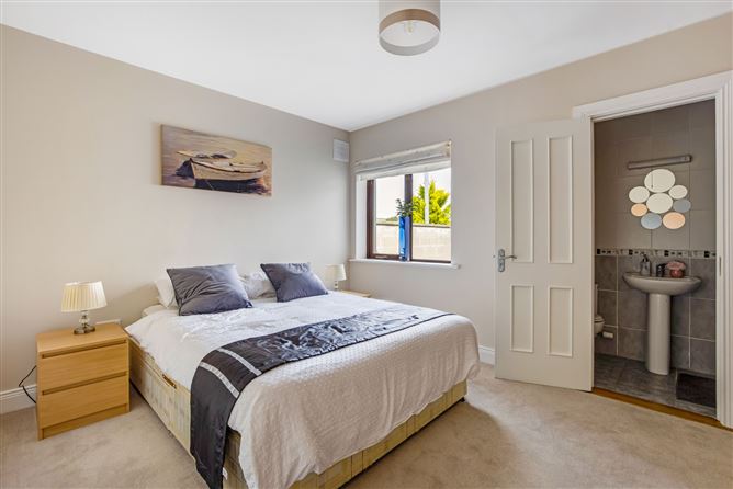 24 Ledwidge Hall, Slane, Co. Meath