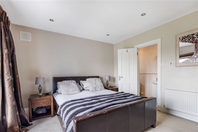 24 Ledwidge Hall, Slane, Co. Meath