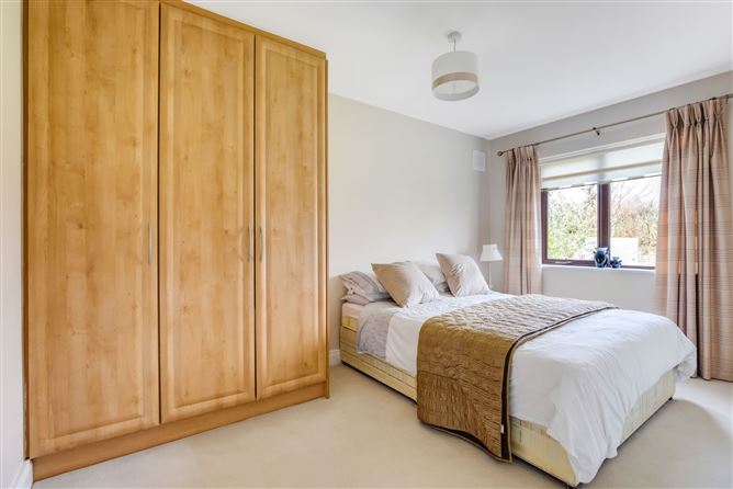 24 Ledwidge Hall, Slane, Co. Meath
