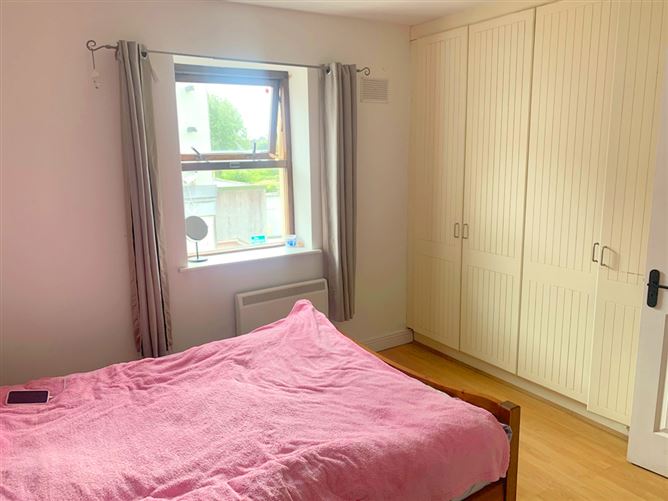 2 Walnut Grove, Kilbeggan, Westmeath